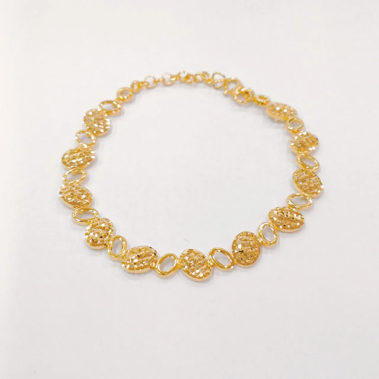 22k / 916 Gold Single Solid Bracelet