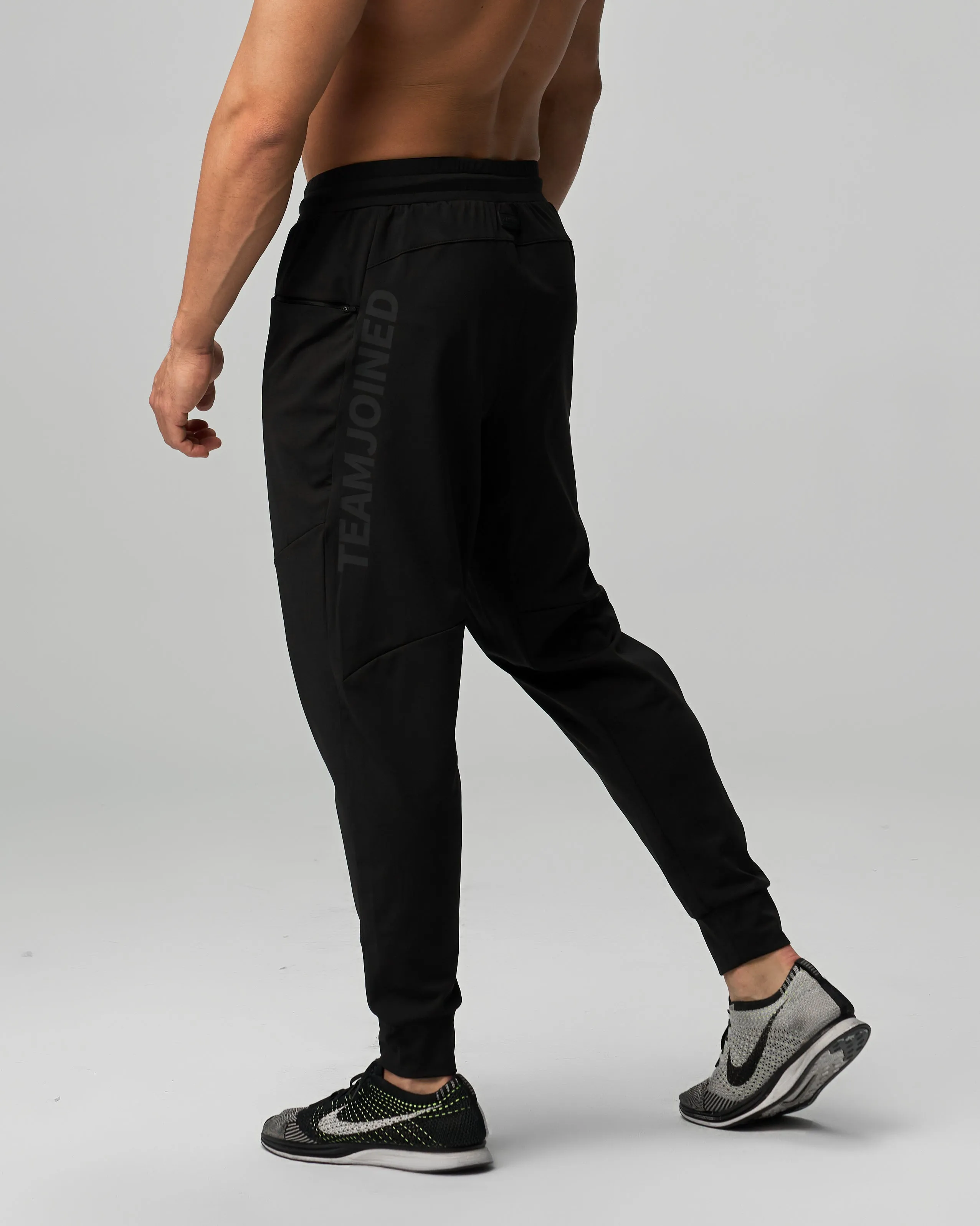 Adapt Spine Logo Performance Joggers