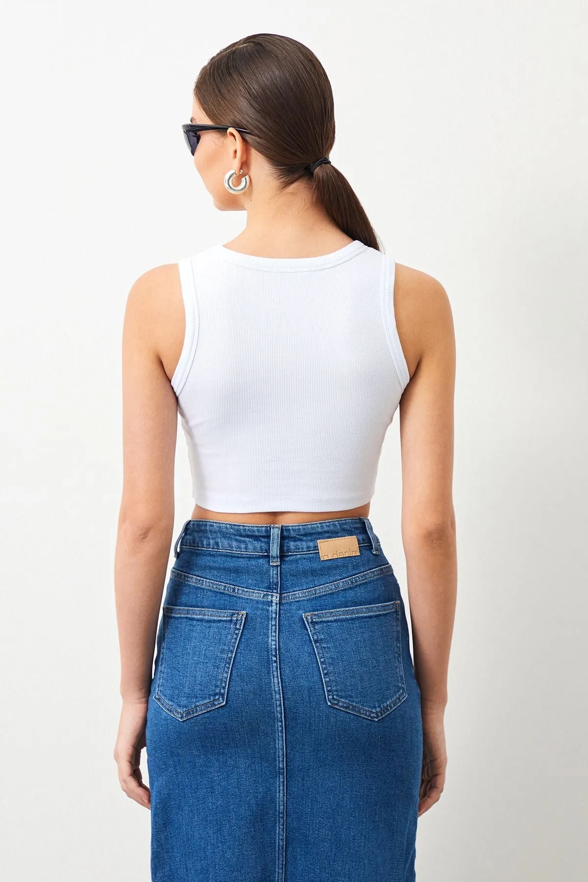 Arven White Women's Crop Top