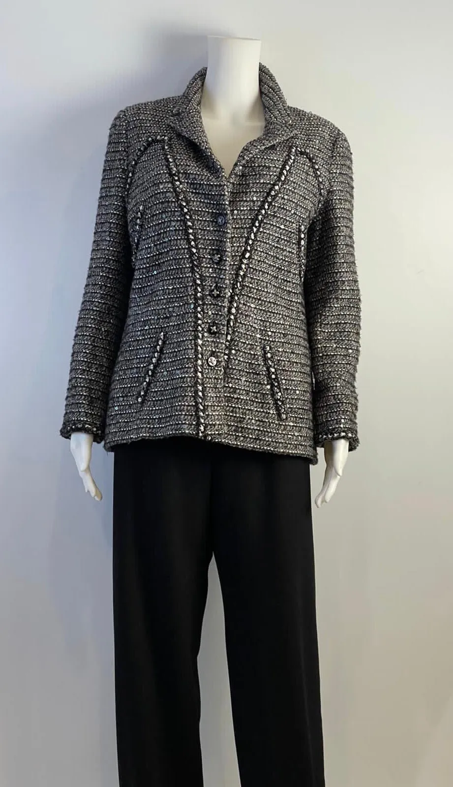 Chanel 06A 2006 Fall Gray Black Sequined Tweed Jacket Blazer FR 44 US 8/10