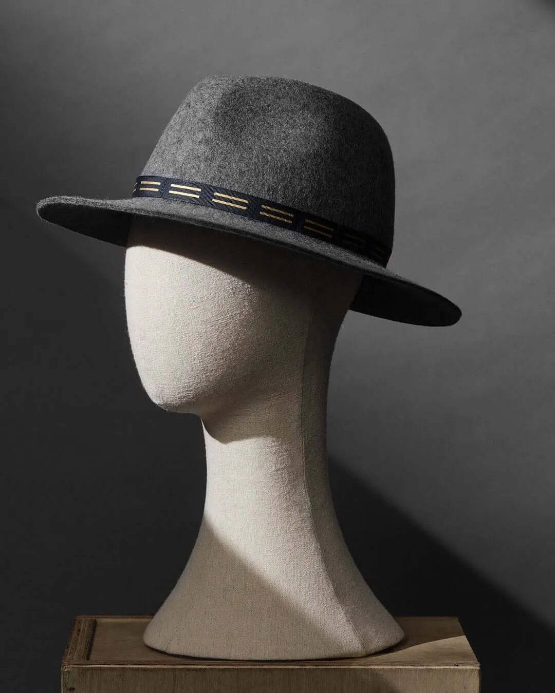 EdW Trimmed Felted Wool Fedora