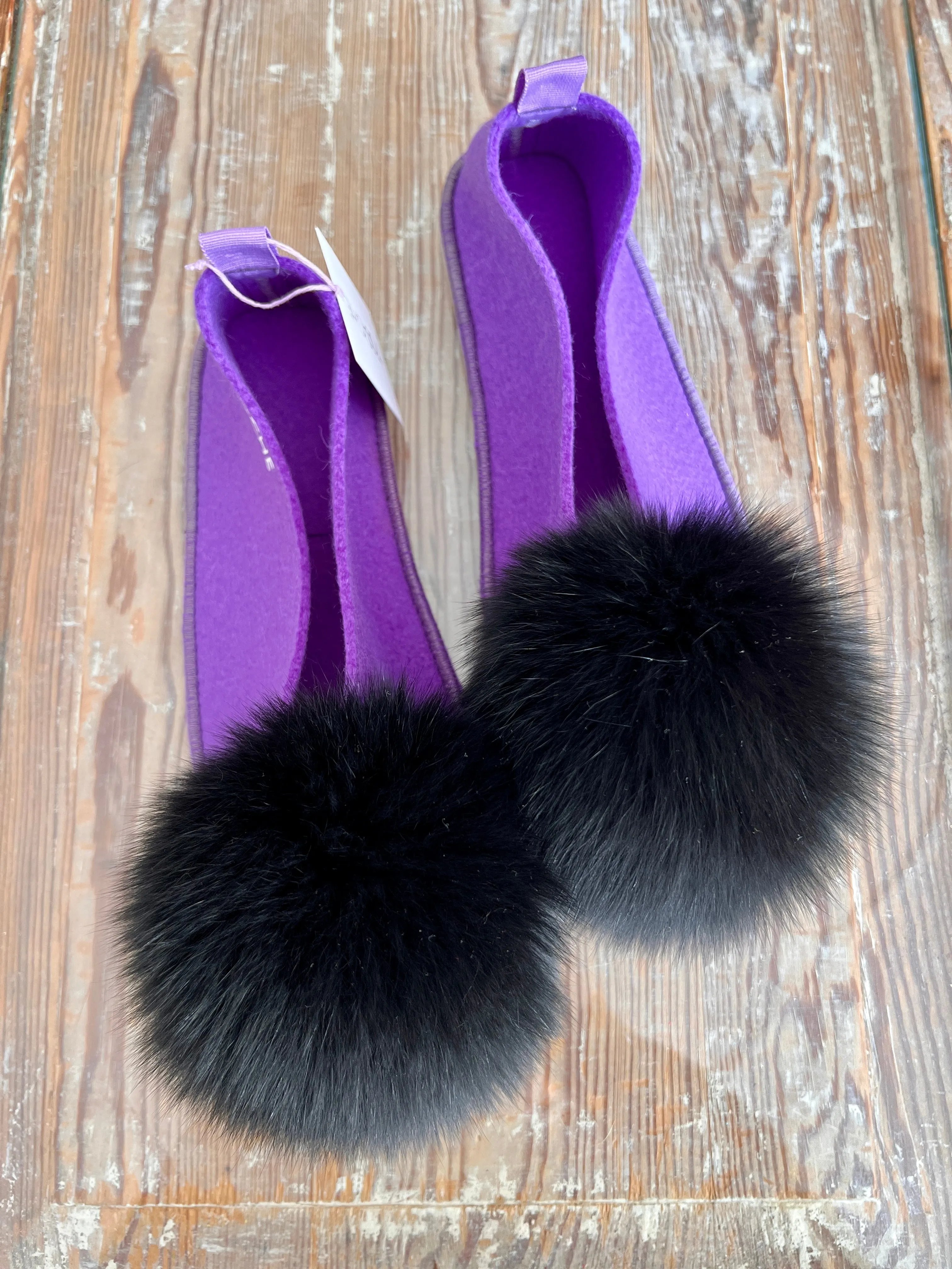 LAVENDER BLACK slippers