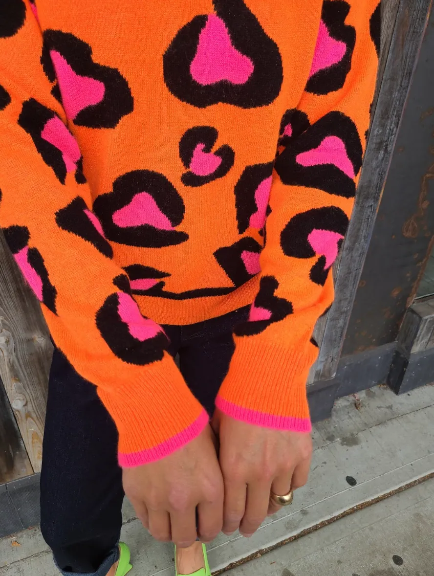 Lucy Leopard  Crew Sweater Neon Orange/Black