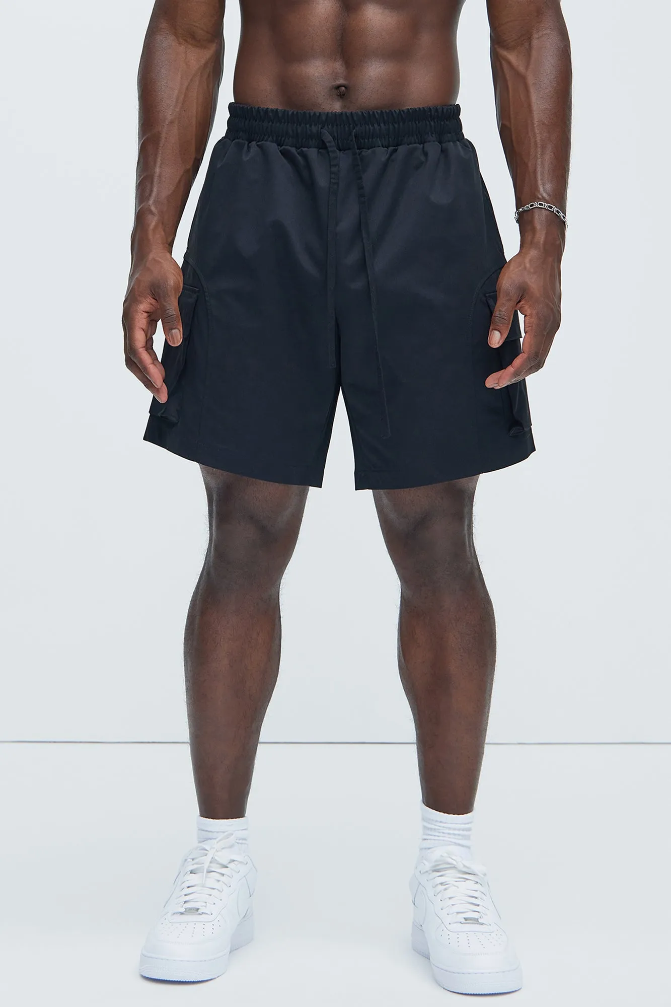 Max Cargo Shorts - Black