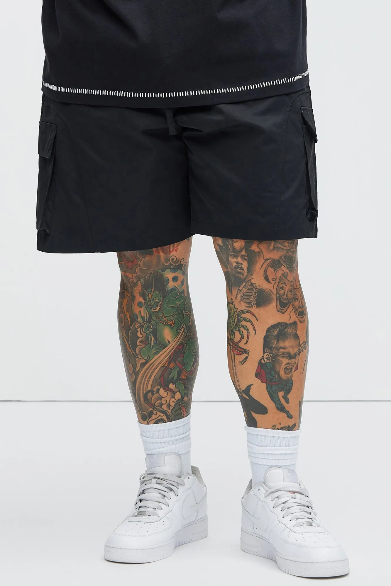 Max Cargo Shorts - Black