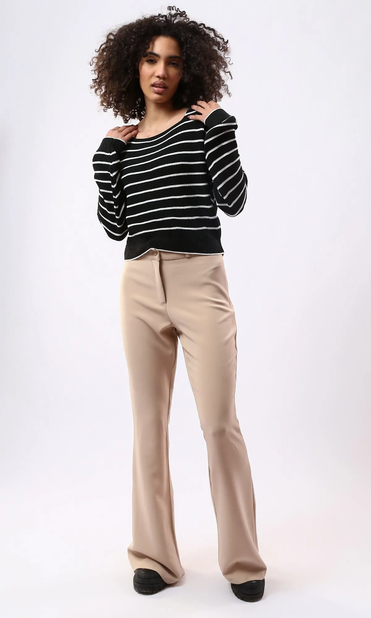 O177860 Boat Neck Striped Black & White Casual Pullover