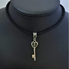 Silver Key Choker